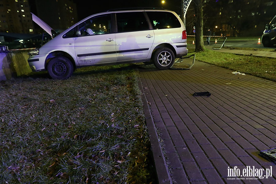Aleja Odrodzenia - potrącenie pieszej na pasach, fot. 5