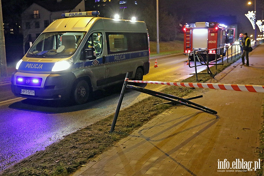 Aleja Odrodzenia - potrcenie pieszej na pasach, fot. 11