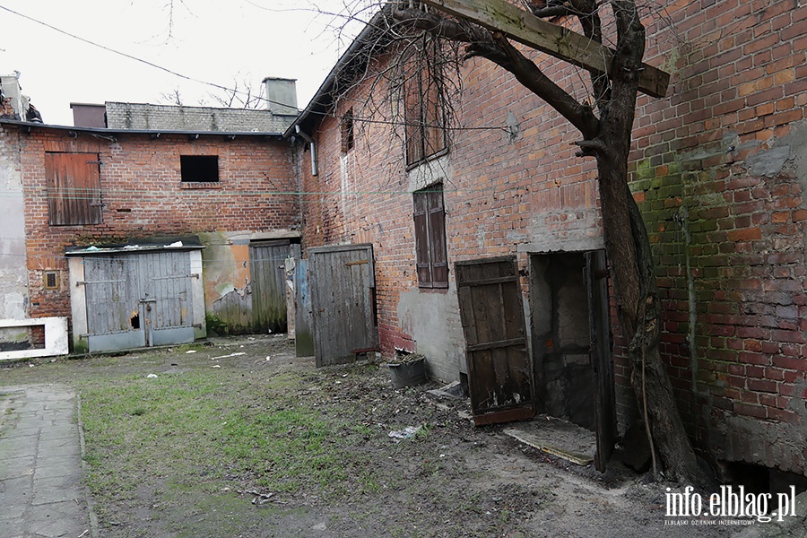 Kolejny budynek znika z Al.Grunwaldzkiej, fot. 4