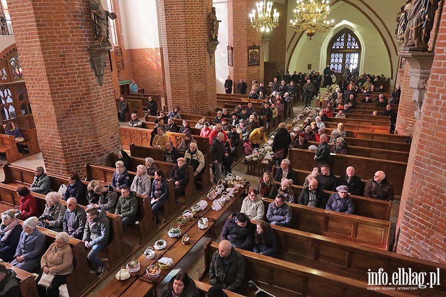 wicenie wiekanocnych pokarmw,katedra w. Mikoaja, fot. 18