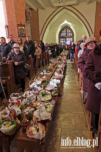 wicenie wiekanocnych pokarmw,katedra w. Mikoaja, fot. 33