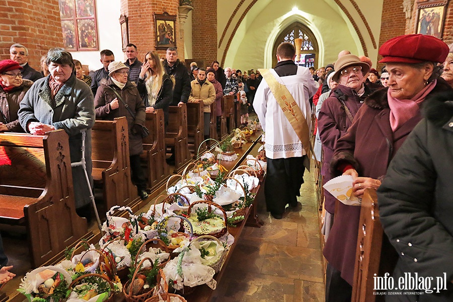 wicenie wiekanocnych pokarmw,katedra w. Mikoaja, fot. 38