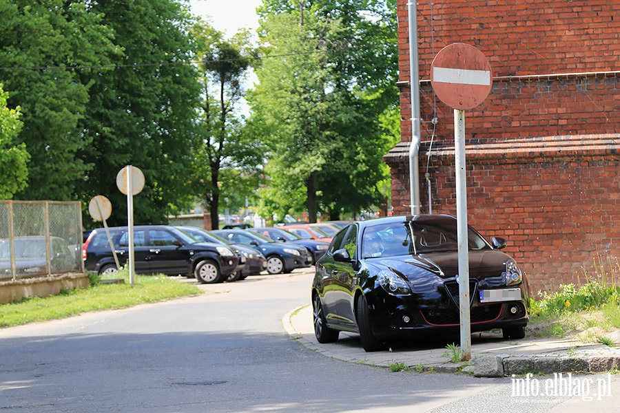 Szpital miejski ulica eromskiego parkowanie., fot. 4