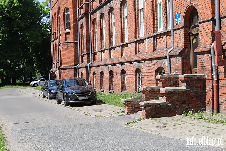 Szpital miejski ulica eromskiego parkowanie., fot. 5