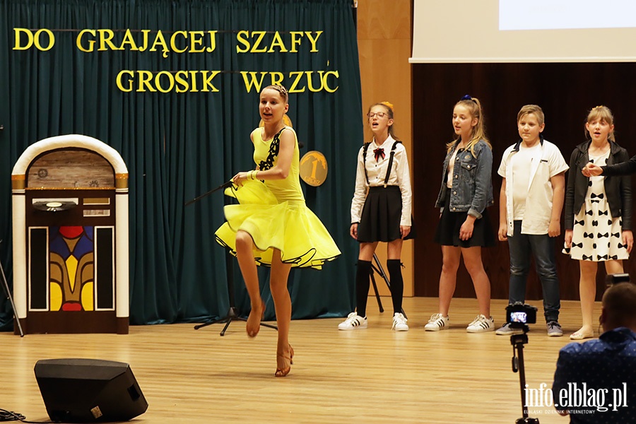 Koncert uczniów i absolwentów SP 12 "Do grającej szafy Grosik wrzuć"., fot. 32