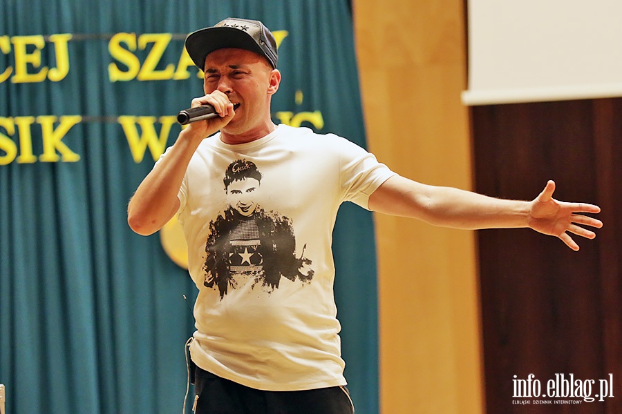 Koncert uczniów i absolwentów SP 12 "Do grającej szafy Grosik wrzuć"., fot. 79
