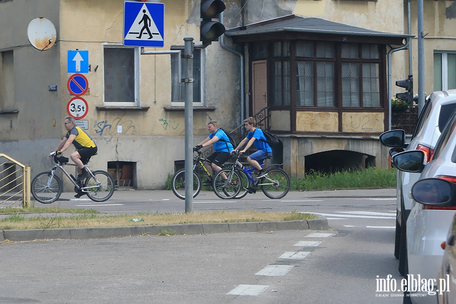 PWSZ świetował 20- lecie....rajdem rowerowym., fot. 30