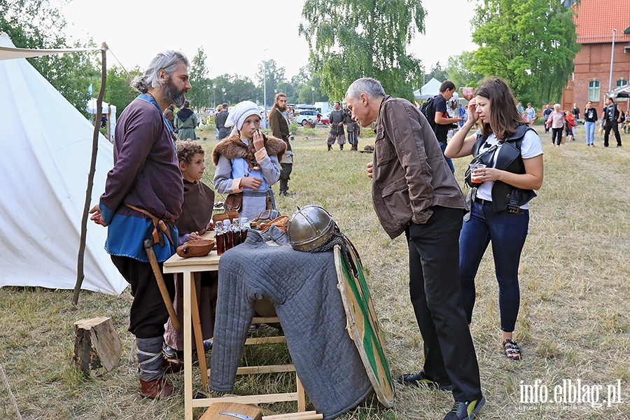 Wikingowie opanowali Wyspę Spichrzów, fot. 75