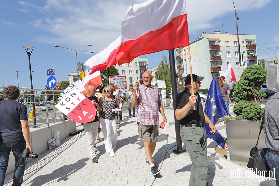 Sad protest, fot. 35