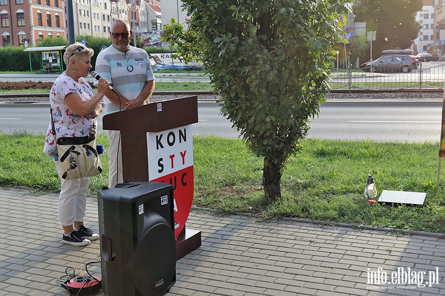 Elblanie zebrali si pod Drzewem Tolerancji, fot. 17