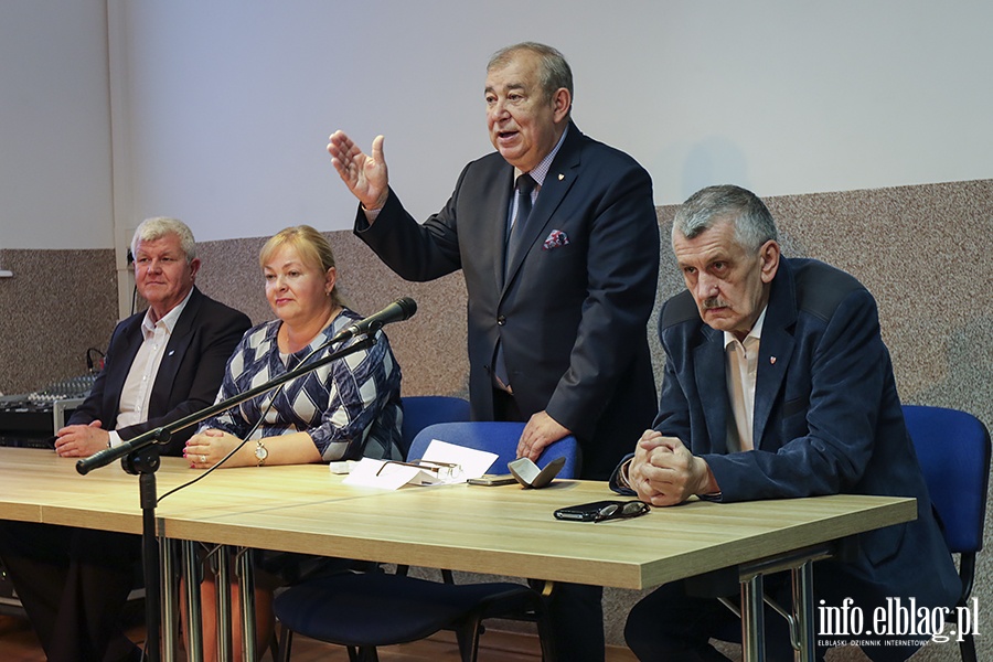 Jerzy Wilk zabiegał o głosy mieszkańców Nad Jarem, fot. 6