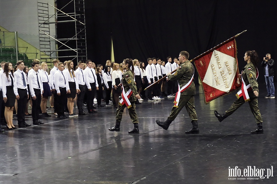 Technikum Ekonomiczne nadanie imienia Flagi Polski, fot. 4