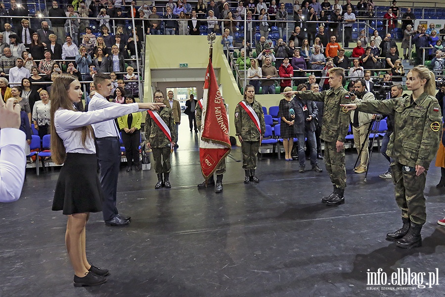 Technikum Ekonomiczne nadanie imienia Flagi Polski, fot. 36