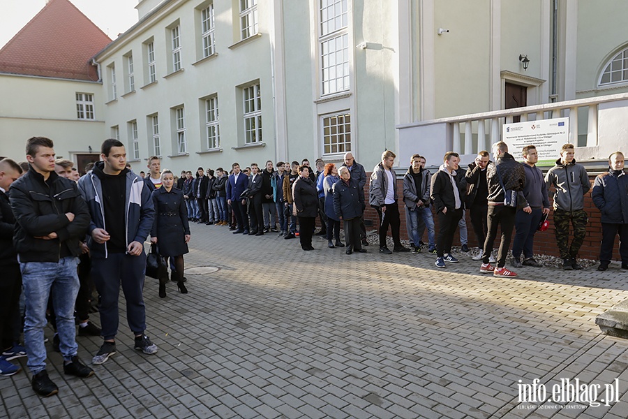 Odsłonięcie pamiątkowej tablicy ZSZ Nr 1, fot. 13
