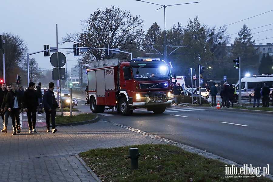 Wypadek na skrzyżowaniu Płk.Dabka Pionierska, fot. 2