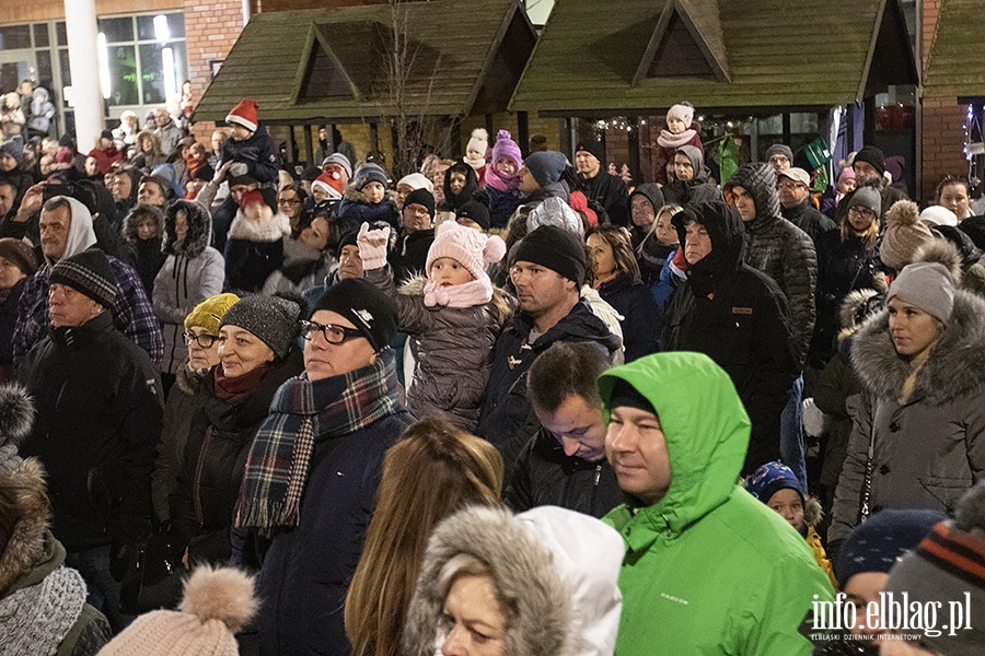 Rozbłysły swiatła na choince, fot. 40