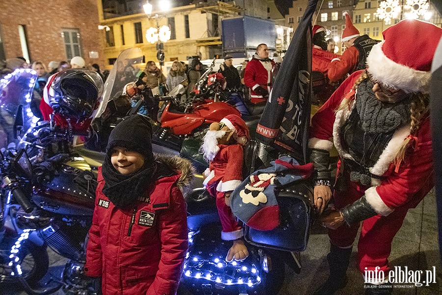 Rozbłysły swiatła na choince, fot. 59