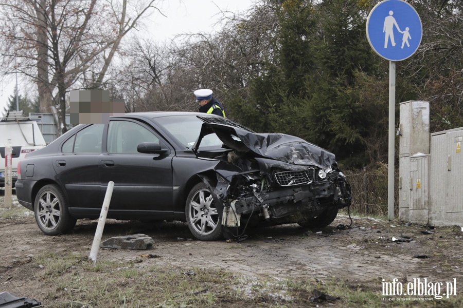 Wypadek na DK 7 w Kazimierzowie na skrzyżowaniu Helenowo - Marzęcino, fot. 2