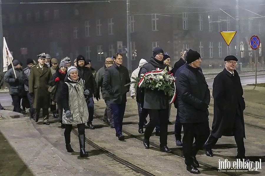 Upamitnili rocznic masakry grudniowej, fot. 12