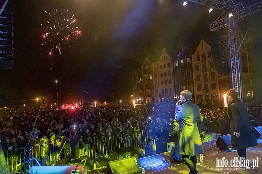 Na Starówce elblążanie witali Nowy Rok., fot. 31