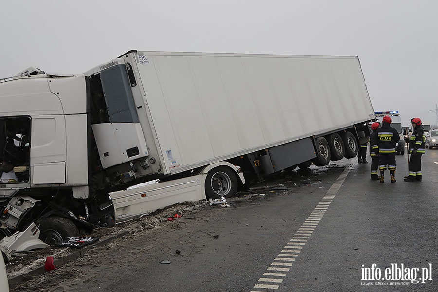 Wypadek ciarwek na wysokoci Janowa, fot. 12