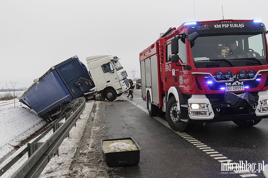 Wypadek ciarwek na wysokoci Janowa, fot. 14