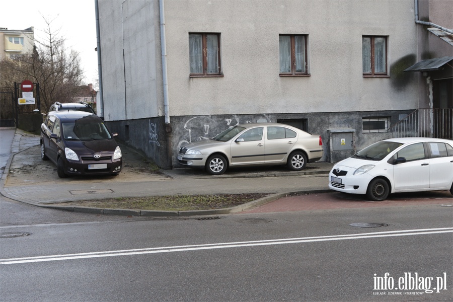 Mistrzowie parkowania w Elblągu część 5, fot. 4