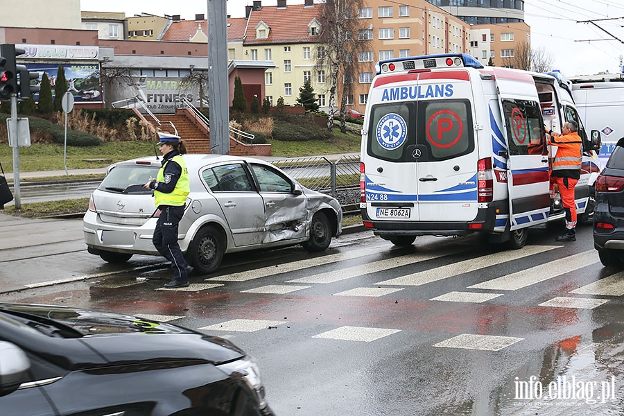 Zderzenie na skrzyowaniu ul. Pk. Dbka z ul. Krlewieck, fot. 9