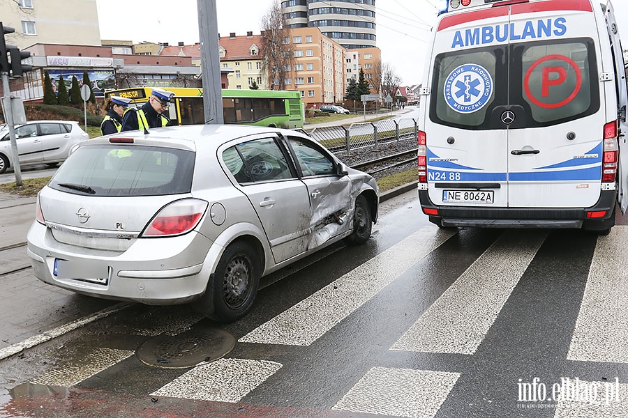 Zderzenie na skrzyowaniu ul. Pk. Dbka z ul. Krlewieck, fot. 12