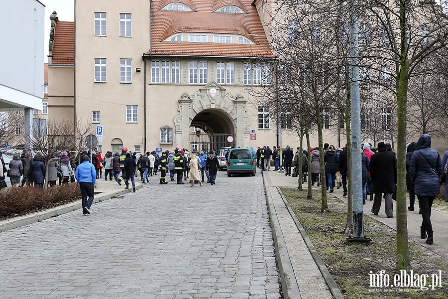 Alarm bombowy w Urzdzie Miejskim, fot. 21