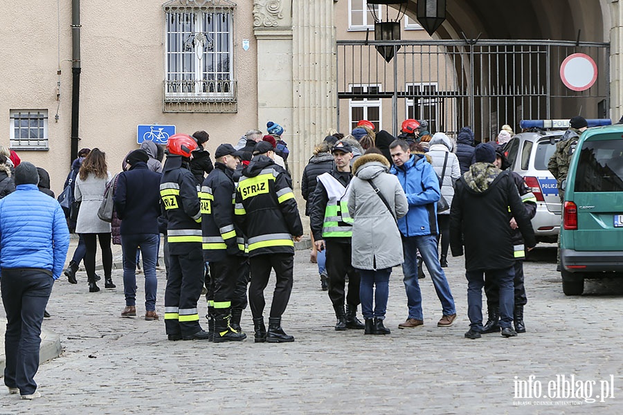 Alarm bombowy w Urzdzie Miejskim, fot. 22