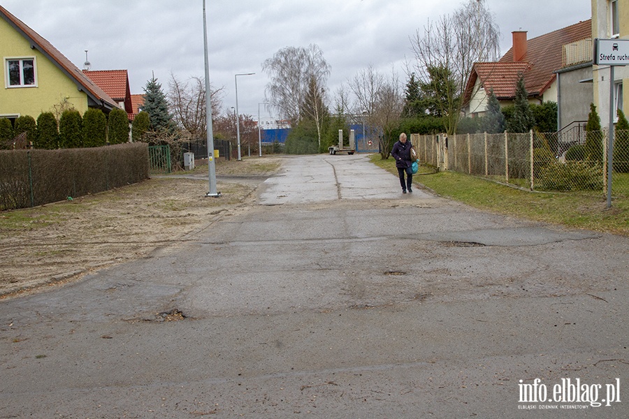 Chodnik ul. Lotnicza, fot. 1