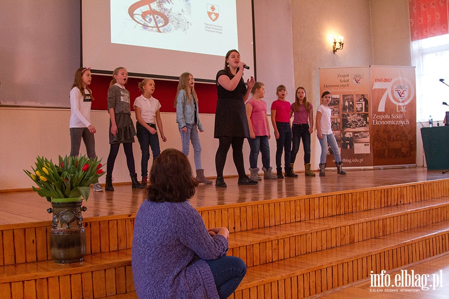 Przegląd talentów w ZSEiO, fot. 16