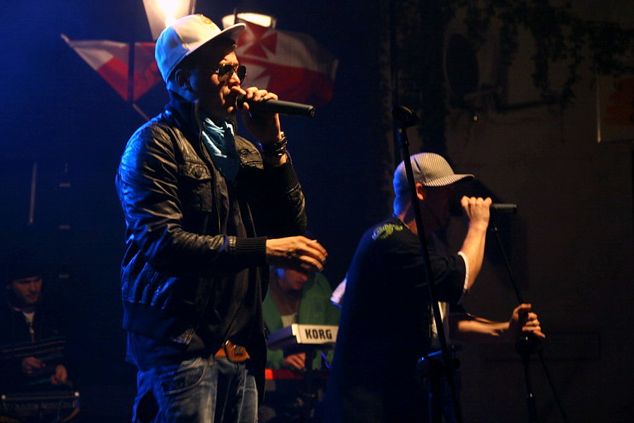 Europarty pod Bramą Targową - 5 urodziny info.elblag.pl i koncert zespołu Afromental, fot. 75
