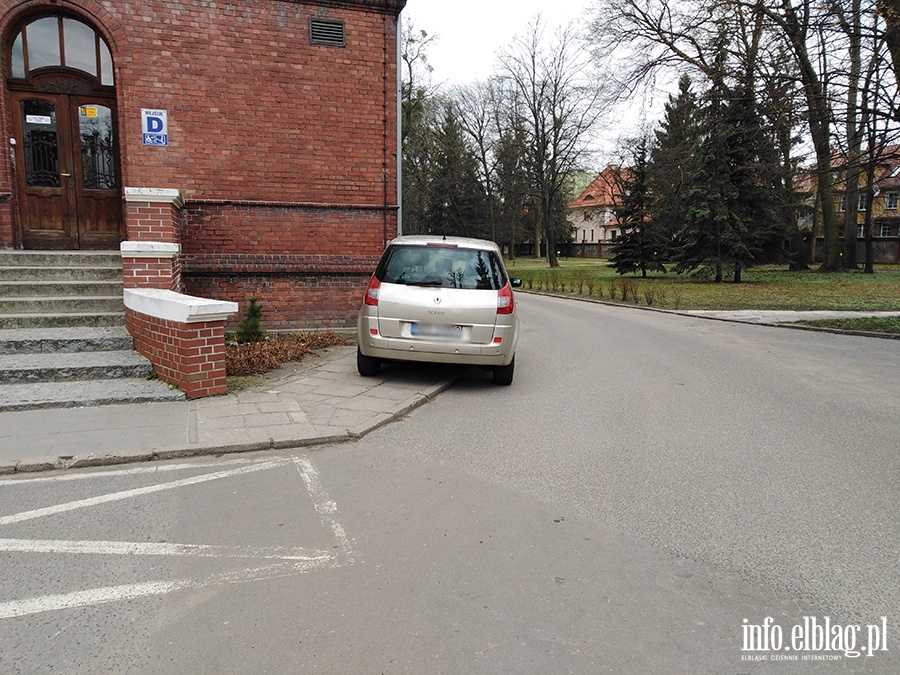  Mistrzowie parkowania w Elblgu cz 15, fot. 9