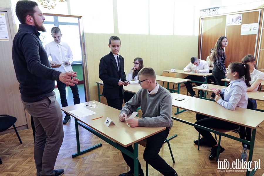 SP 19 egzamin ośmioklasistów, fot. 6