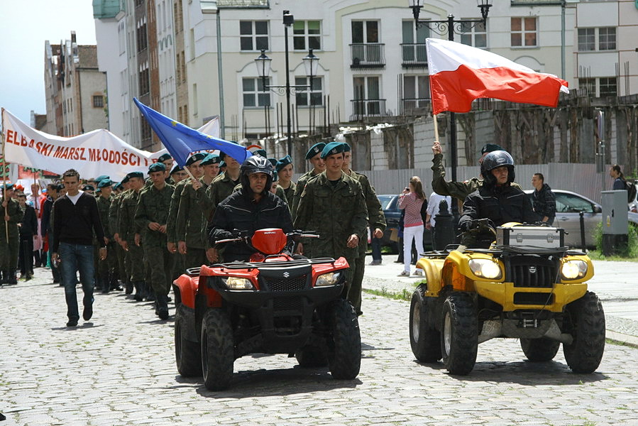 Marsz Młodości i Radości uczniów elbląskich szkół, fot. 19