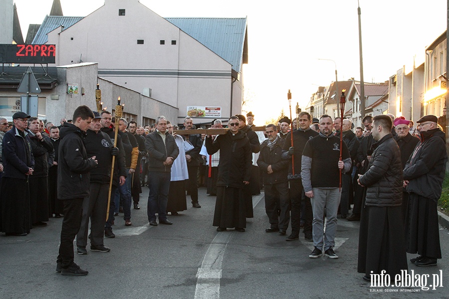 Droga krzyowa przesza ulicami Elblga., fot. 14