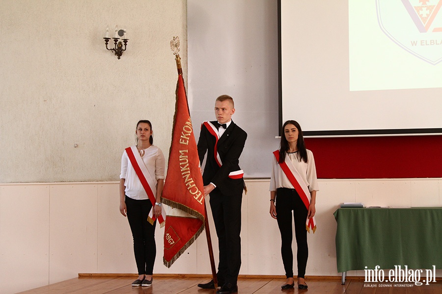 Maturzyci z ZSEiO zakoczyli rok szkolny., fot. 1