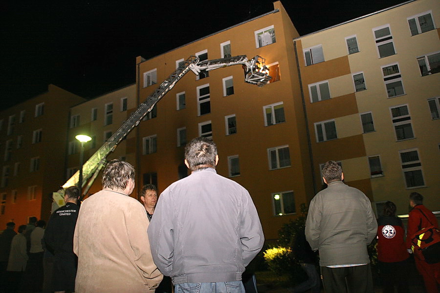 Pożar budynku mieszkalnego przy ul. Matejki 4 w Elblągu, fot. 12