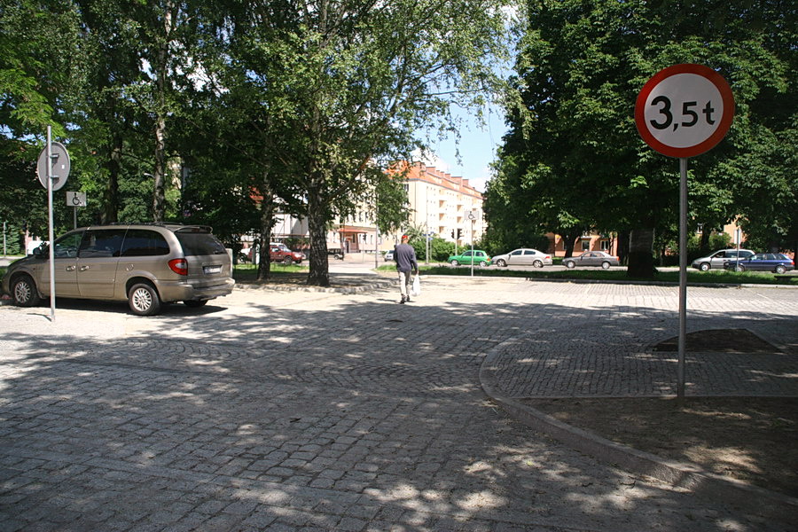 Nowy parking przy ul. Rycerskiej na Starym Mieście, fot. 12