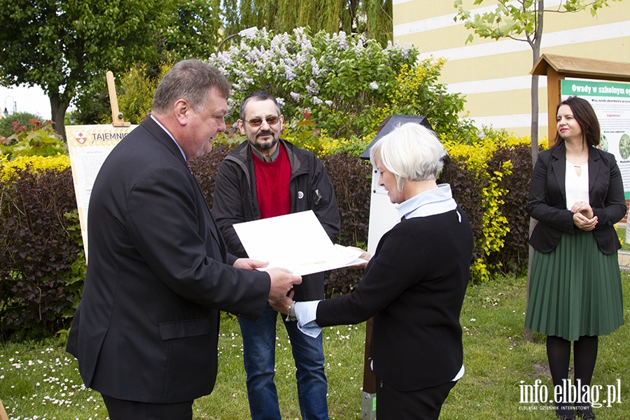 Galeria - "  Ju 4 budki dla pszcz powstay na terenie placwek szkolno-wychowawczych w naszym miecie ", fot. 22