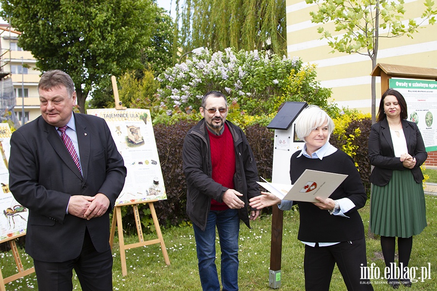 Galeria - "  Ju 4 budki dla pszcz powstay na terenie placwek szkolno-wychowawczych w naszym miecie ", fot. 23