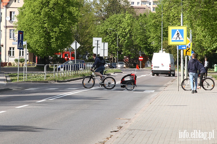 UWAGA! Rowerzyści na przejściach dla pieszych, fot. 12