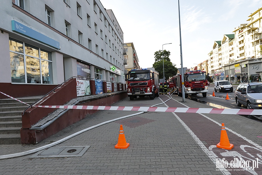 Wyciek substancji toksycznej w pralni na ulicy Hetmaskiej, fot. 6