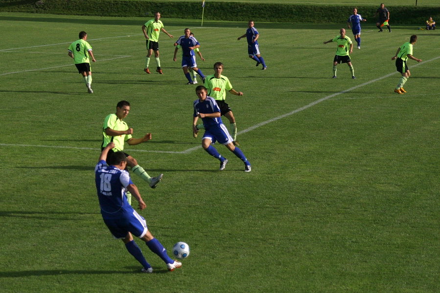 Nowy kompleks sportowy przy ul. Moniuszki i mecz 2 kolejki IV ligi Olimpia 2004 - Tcza Biskupiec, fot. 59