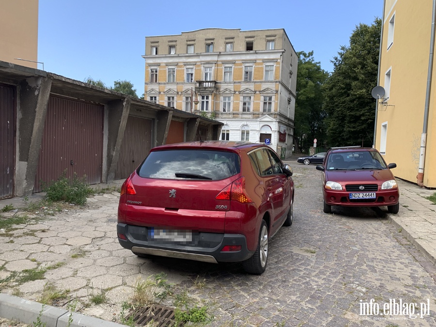 Mistrzowie parkowania w Elblągu (część 25), fot. 11
