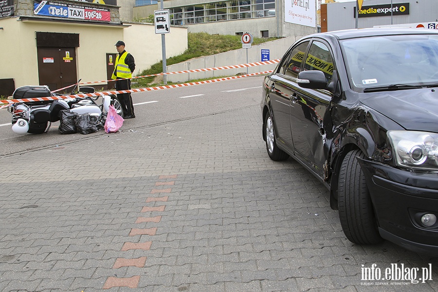 Wypadek motocyklisty z toyota, fot. 13