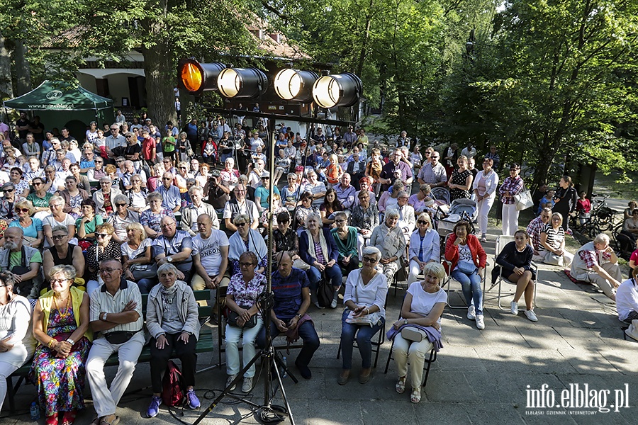 XXII Letni Salon Muzyczny Wieczr piosenek powanych i niepowanych., fot. 18