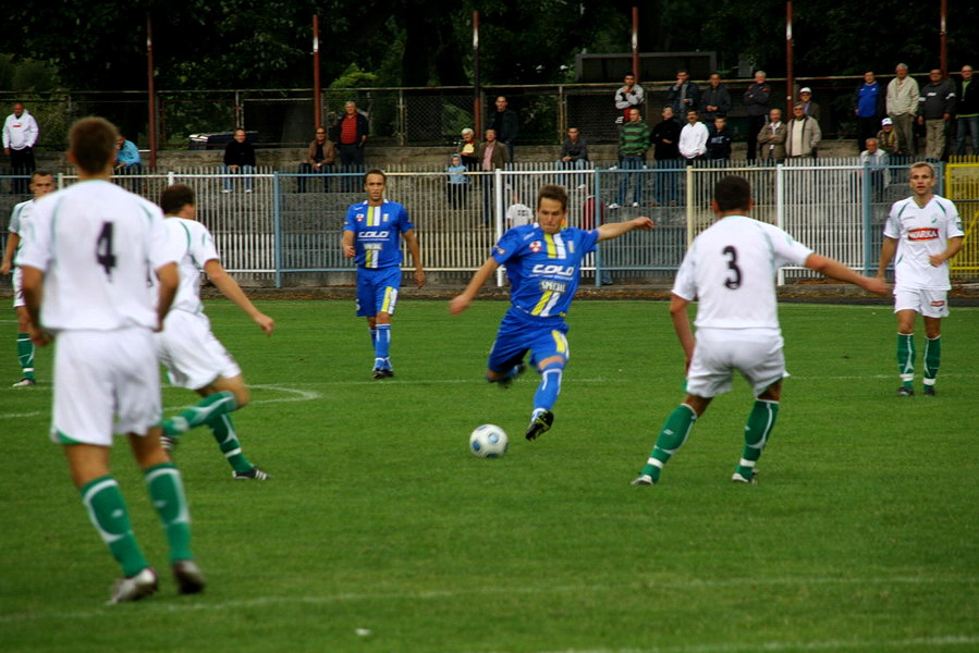 Mecz 8 kolejki II ligi: Olimpia Elblg - Pelikan owicz 1-1, fot. 2